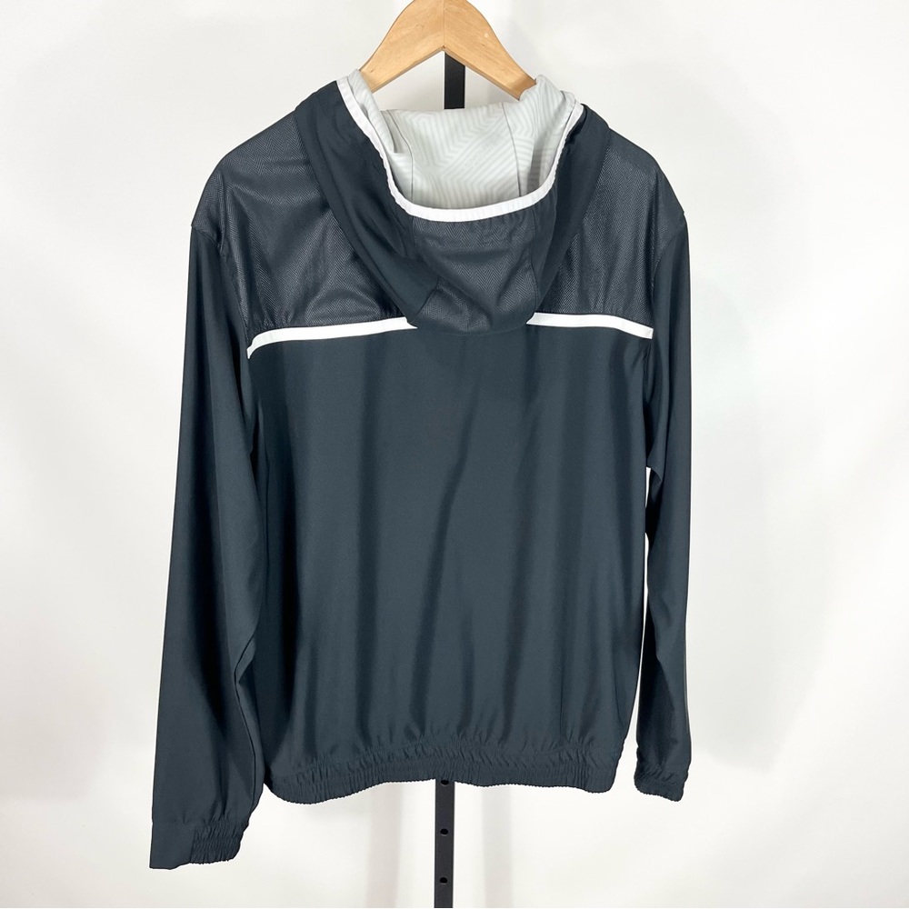 Under Armour Men’s Half Zip Front Black & White Pullover - Picture 2 of 9